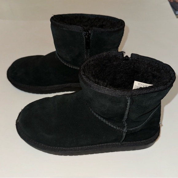 Short black Koolaburra by Ugg black size 3 girls fall winter stylish boots - Picture 1 of 6